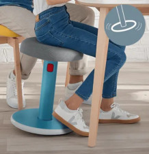 Tabouret Ergo Cosy 2 en 1 Leitz bleu en mouvement