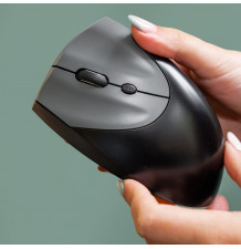 Handshake 3 - Souris verticale presentation