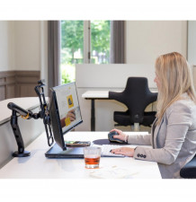 BE Universal Crossbar au bureau